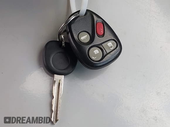 ✅ 2006 Saturn ION • VIN: 1G8AN15FX6Z114112 • Lot: 43745866. Wystawiony na IAAI z przebiegiem 226 423 mil. Bezpłatny archiwum sprzedaży aukcyjnych z USA i szczegółowy raport historii pojazdu na DreamBid. Zdjęcie 11.