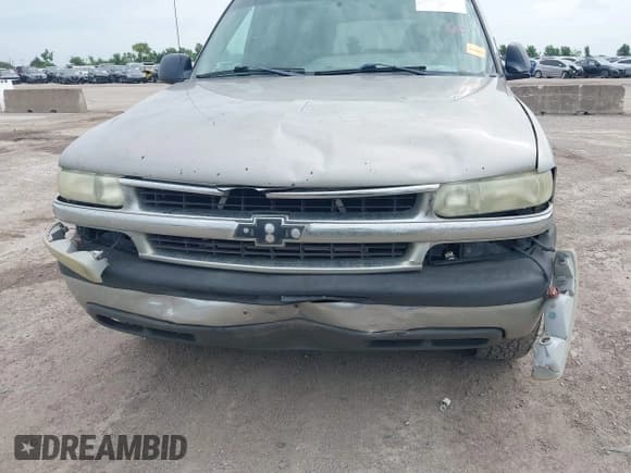 ✅ 2003 Chevrolet Suburban LS • VIN: 3GNEC16Z23G100231 • Лот: 42436390. Опубликован ранее на IAAI с пробегом 163 892 миль. Бесплатный доступ к архиву аукционных продаж из США и подробный отчёт об истории автомобиля на DreamBid. Изображение 6.