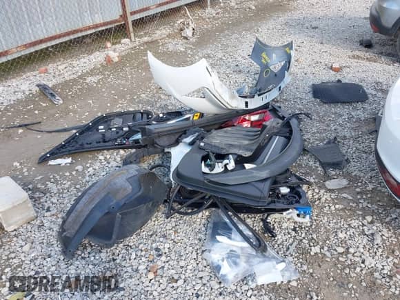 2019 Hyundai Elantra SE z VIN 5NPD74LF3KH415341, wystawiony jako IAAI lot #43413818 z przebiegiem 106 025 mil mil oraz . Historia ofert i sprzedaży dostępna na DreamBid. Obrazek 12.