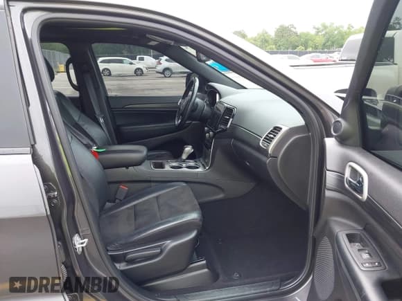 ✅ 2020 Jeep Grand Cherokee North • VIN: 1C4RJFAG6LC399146 • Lot: 42323956. Listed on IAAI with 74,011 mi. Free auction sales archive from the USA and detailed vehicle history report at DreamBid. Image 5.