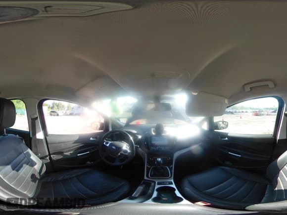 ✅ 2016 Ford C-Max SEL • VIN: 1FADP5CU5GL102045 • Lot: 42161471. Wystawiony na IAAI z przebiegiem 61 033 mil. Bezpłatny archiwum sprzedaży aukcyjnych z USA i szczegółowy raport historii pojazdu na DreamBid. Zdjęcie 20.