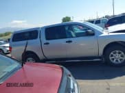 ✅ 2006 Nissan Titan SE • VIN: 1N6AA07B56N557830 • Lot: 43134065. Wystawiony na IAAI z przebiegiem 163 331 mil. Bezpłatny archiwum sprzedaży aukcyjnych z USA i szczegółowy raport historii pojazdu na DreamBid. Zdjęcie 13.