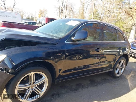 ✅ 2011 Audi Q5 Premium Plus • VIN: WA1DKAFP1BA046143 • Lot: 43676274. Wystawiony na IAAI z przebiegiem 106 963 mil. Bezpłatny archiwum sprzedaży aukcyjnych z USA i szczegółowy raport historii pojazdu na DreamBid. Zdjęcie 14.