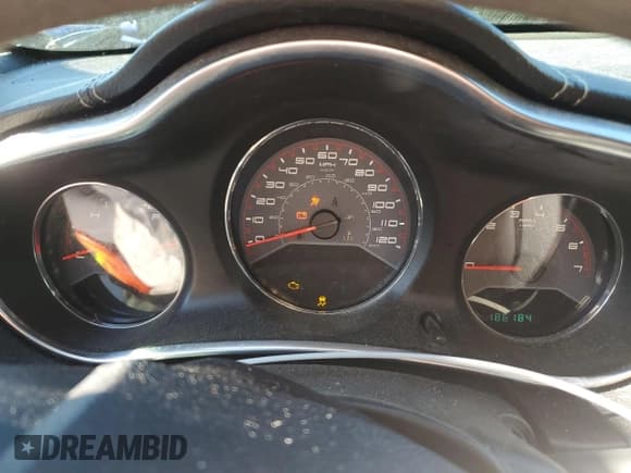 ✅ 2014 Dodge Avenger SE • VIN: 1C3CDZAB5EN107176 • Lot: 77333194. Wystawiony na Copart z przebiegiem 186 184 mil. Bezpłatny archiwum sprzedaży aukcyjnych z USA i szczegółowy raport historii pojazdu na DreamBid. Zdjęcie 9.