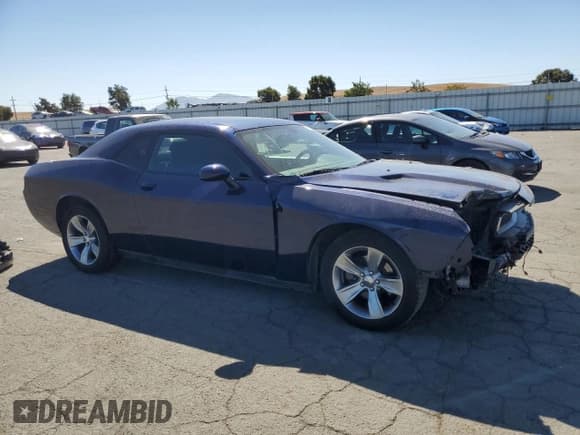 ✅ 2014 Dodge Challenger SXT • VIN: 2C3CDYAG8EH256275 • Lot: 71063714. Wystawiony na Copart z przebiegiem 126 638 mil. Bezpłatny archiwum sprzedaży aukcyjnych z USA i szczegółowy raport historii pojazdu na DreamBid. Zdjęcie 4.