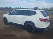 ✅ 2022 Volkswagen Atlas SE • VIN: 1V2KR2CA6NC565484 • Lot: 43499076. Listed on IAAI with 33,353 mi. Free auction sales archive from the USA and detailed vehicle history report at DreamBid. Image 14.