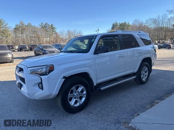 ✅ 2016 Toyota 4Runner Limited • VIN: JTEBU5JR3G5305556 • Lot: 43758546. Wystawiony na IAAI z przebiegiem 155 013 mil. Bezpłatny archiwum sprzedaży aukcyjnych z USA i szczegółowy raport historii pojazdu na DreamBid. Zdjęcie 2.