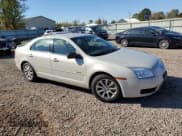 ✅ 2008 Mercury Milan • VIN: 3MEHM07Z48R609209 • Lot: 85814665. Wystawiony na Copart z przebiegiem 100 463 mil. Bezpłatny archiwum sprzedaży aukcyjnych z USA i szczegółowy raport historii pojazdu na DreamBid. Zdjęcie 4.