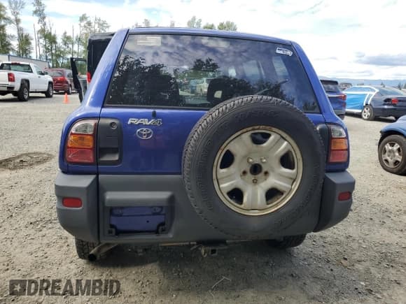 ✅ 1998 Toyota RAV4 • VIN: JT3HP10V1W7107479 • Lot: 68966285. Listed on Copart with 235,322 mi. Free auction sales archive from the USA and detailed vehicle history report at DreamBid. Image 6.