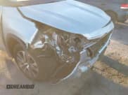 ✅ 2022 Toyota Highlander XLE • VIN: 5TDHZRAH9NS133927 • Lot: 43465979. Wystawiony na IAAI z przebiegiem 25 544 mil. Bezpłatny archiwum sprzedaży aukcyjnych z USA i szczegółowy raport historii pojazdu na DreamBid. Zdjęcie 6.