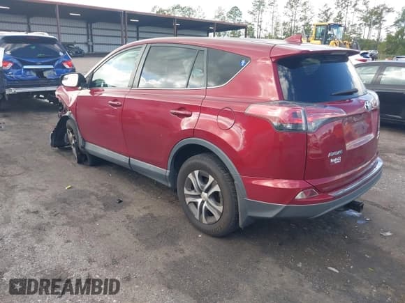 ✅ 2018 Toyota RAV4 LE • VIN: 2T3BFREV4JW827805 • Lot: 43401529. Wystawiony na IAAI z przebiegiem 81 692 mil. Bezpłatny archiwum sprzedaży aukcyjnych z USA i szczegółowy raport historii pojazdu na DreamBid. Zdjęcie 3.