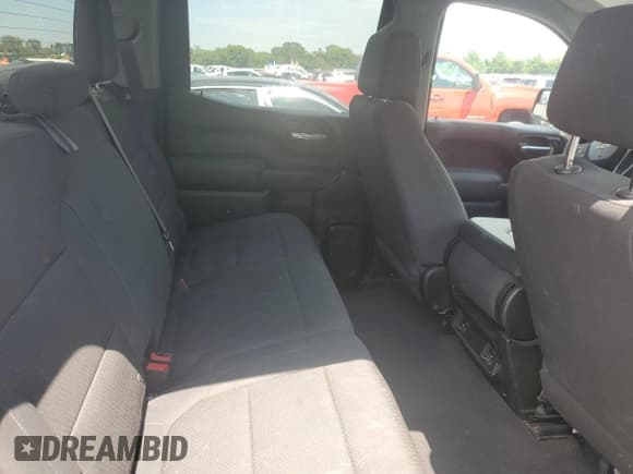 ✅ 2020 Chevrolet Silverado 1500 Custom • VIN: 3GCPYBEH1LG126160 • Lot: 67471794. Wystawiony na Copart z przebiegiem 131 509 mil. Bezpłatny archiwum sprzedaży aukcyjnych z USA i szczegółowy raport historii pojazdu na DreamBid. Zdjęcie 10.