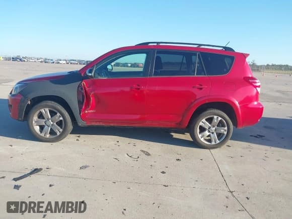 ✅ 2011 Toyota RAV4 Sport • VIN: JTMRK4DV1B5099349 • Lot: 43496913. Wystawiony na IAAI z przebiegiem 127 632 mil. Bezpłatny archiwum sprzedaży aukcyjnych z USA i szczegółowy raport historii pojazdu na DreamBid. Zdjęcie 14.