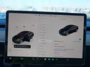 ✅ 2023 Tesla Model 3 • VIN: 5YJ3E1EA5PF671925 • Lot: 43126725. Wystawiony na IAAI z przebiegiem 28 765 mil. Bezpłatny archiwum sprzedaży aukcyjnych z USA i szczegółowy raport historii pojazdu na DreamBid. Zdjęcie 17.