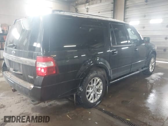 ✅ 2015 Ford Expedition Max Limited • VIN: 1FMJK2AT6FEF02215 • Lot: 43813478. Listed on IAAI with 192,141 mi. Free auction sales archive from the USA and detailed vehicle history report at DreamBid. Image 4.