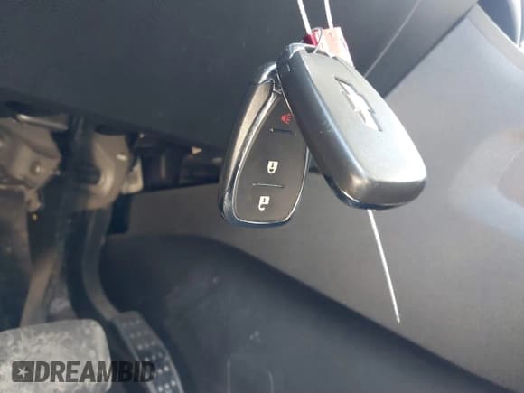 ✅ 2020 Chevrolet Traverse LT Cloth • VIN: 1GNEVMKW3LJ192276 • Lot: 41537557. Listed on IAAI with 114,740 mi. Free auction sales archive from the USA and detailed vehicle history report at DreamBid. Image 11.