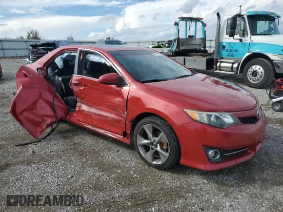 2012 Toyota Camry SE Sport Limited Edition with VIN 4T1BF1FK3CU636930, listed as a Copart auction lot 82121515 with 201,159 mi miles and Salvage title. Bid and sale history available at DreamBid. Image 4.