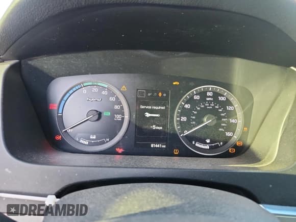 ✅ 2017 Hyundai Sonata SE • VIN: KMHE24L11HA059555 • Лот: 90879685. Опубликован ранее на Copart с пробегом 81 441 миль. Бесплатный доступ к архиву аукционных продаж из США и подробный отчёт об истории автомобиля на DreamBid. Изображение 9.