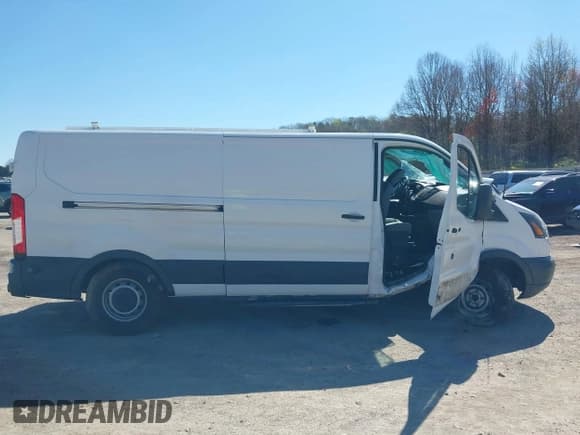 ✅ 2016 Ford Transit • VIN: 1FTYE2YG1GKB45497 • Лот: 41823566. Опубликован ранее на IAAI с пробегом 186 990 миль. Бесплатный доступ к архиву аукционных продаж из США и подробный отчёт об истории автомобиля на DreamBid. Изображение 13.