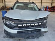 ✅ 2022 Ford Bronco Sport Outer Banks • VIN: 3FMCR9C68NRD62619 • Лот: 81582145. Опубликован ранее на Copart с пробегом 18 706 миль. Бесплатный доступ к архиву аукционных продаж из США и подробный отчёт об истории автомобиля на DreamBid. Изображение 5.