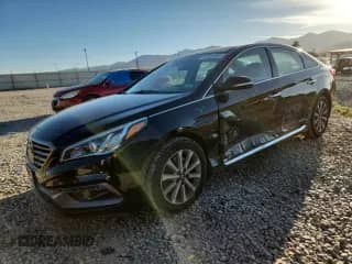 2016 Hyundai Sonata Sport with VIN 5NPE34AF0GH291930, listed as a Copart auction lot 81953825 with 133,681 mi miles and Salvage title. Bid and sale history available at DreamBid. Image 1.