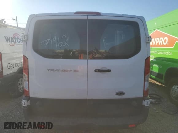 ✅ 2018 Ford Transit • VIN: 1FTYE9ZM9JKA71962 • Lot: 75862024. Listed on Copart with 115,828 mi. Free auction sales archive from the USA and detailed vehicle history report at DreamBid. Image 6.