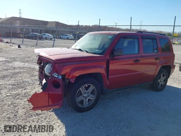✅ 2008 Jeep Patriot Sport • VIN: 1J8FF28W38D639578 • Лот: 43685826. Опубликован ранее на IAAI с пробегом 167 857 миль. Бесплатный доступ к архиву аукционных продаж из США и подробный отчёт об истории автомобиля на DreamBid. Изображение 2.