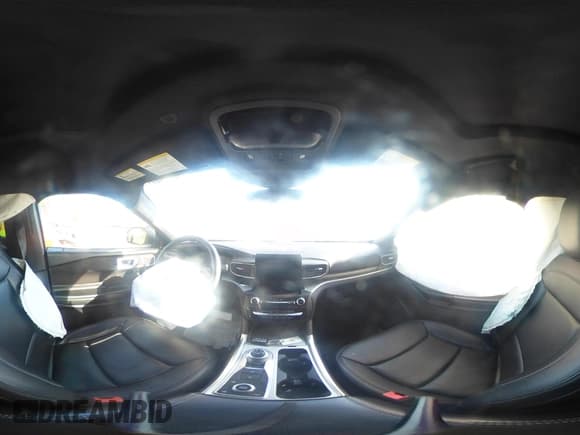 ✅ 2020 Ford Explorer XLT • VIN: 1FMSK8DH4LGB72198 • Lot: 41794957. Wystawiony na IAAI z przebiegiem 44 139 mil. Bezpłatny archiwum sprzedaży aukcyjnych z USA i szczegółowy raport historii pojazdu na DreamBid. Zdjęcie 24.