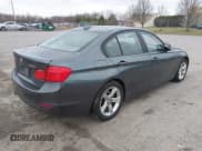 ✅ 2015 BMW 3 Series 320i xDrive • VIN: WBA3C3G51FNS73514 • Lot: 41863615. Wystawiony na IAAI z przebiegiem 133 443 mil. Bezpłatny archiwum sprzedaży aukcyjnych z USA i szczegółowy raport historii pojazdu na DreamBid. Zdjęcie 4.