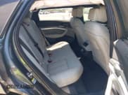 ✅ 2024 Audi Q8 e-tron Prestige • VIN: WA16ABGE0RB038196 • Лот: 41976431. Опубликован ранее на IAAI с пробегом 14 163 миль. Бесплатный доступ к архиву аукционных продаж из США и подробный отчёт об истории автомобиля на DreamBid. Изображение 8.