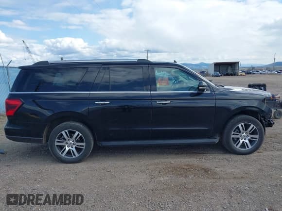 ✅ 2024 Ford Expedition Max Limited • VIN: 1FMJK2A81REA41067 • Lot: 42083414. Listed on IAAI with 39,383 mi. Free auction sales archive from the USA and detailed vehicle history report at DreamBid. Image 14.