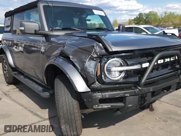 ✅ 2023 Ford Bronco • VIN: 1FMEE5DPXPLB32277 • Лот: 72083345. Опубликован ранее на Copart с пробегом 23 311 миль. Бесплатный доступ к архиву аукционных продаж из США и подробный отчёт об истории автомобиля на DreamBid. Изображение 14.
