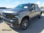 ✅ 2020 Chevrolet Silverado 1500 LT Trail Boss • VIN: 1GCPYFED3LZ333296 • Lot: 42853714. Wystawiony na IAAI z przebiegiem 55 722 mil. Bezpłatny archiwum sprzedaży aukcyjnych z USA i szczegółowy raport historii pojazdu na DreamBid. Zdjęcie 2.