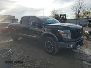 ✅ 2016 Nissan Titan SL • VIN: 1N6BA1F45GN512286 • Lot: 87018685. Wystawiony na Copart z przebiegiem 185 146 mil. Bezpłatny archiwum sprzedaży aukcyjnych z USA i szczegółowy raport historii pojazdu na DreamBid. Zdjęcie 4.