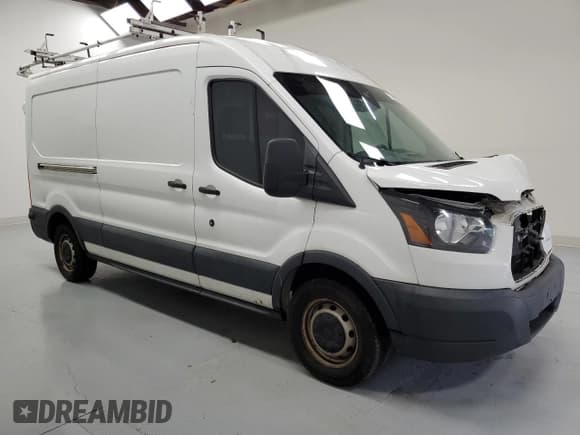 ✅ 2017 Ford Transit • VIN: 1FTYR2CM7HKA62997 • Lot: 69574705. Wystawiony na Copart z przebiegiem 227 813 mil. Bezpłatny archiwum sprzedaży aukcyjnych z USA i szczegółowy raport historii pojazdu na DreamBid. Zdjęcie 4.