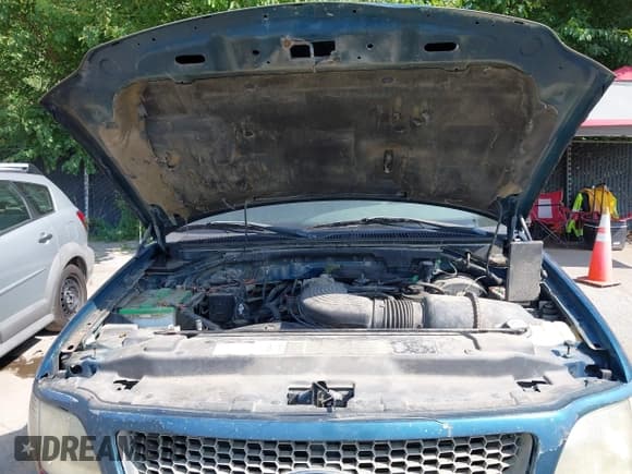 ✅ 2001 Ford F-150 XL • VIN: 1FTRX18L21KB48132 • Лот: 42997113. Опубликован ранее на IAAI с пробегом 216 699 миль. Бесплатный доступ к архиву аукционных продаж из США и подробный отчёт об истории автомобиля на DreamBid. Изображение 10.