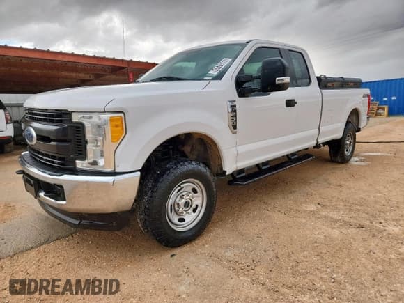 ✅ 2017 Ford F-250 XL • VIN: 1FT7X2B69HEE65222 • Lot: 91474865. Listed on Copart with 144,374 mi. Free auction sales archive from the USA and detailed vehicle history report at DreamBid. Image 1.