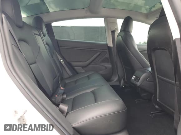 ✅ 2020 Tesla Model 3 Performance • VIN: 5YJ3E1EC8LF587092 • Lot: 66115455. Wystawiony na Copart z przebiegiem 72 097 mil. Bezpłatny archiwum sprzedaży aukcyjnych z USA i szczegółowy raport historii pojazdu na DreamBid. Zdjęcie 10.