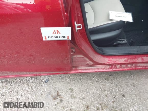 ✅ 2014 Mazda 3 S Grand Touring • VIN: JM1BM1M31E1103985 • Lot: 42983088. Listed on IAAI with 124,711 mi. Free auction sales archive from the USA and detailed vehicle history report at DreamBid. Image 6.