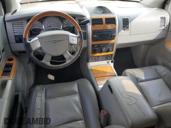 ✅ 2008 Chrysler Aspen Limited • VIN: 1A8HW58298F111894 • Lot: 65707665. Wystawiony na Copart z przebiegiem 214 552 mil. Bezpłatny archiwum sprzedaży aukcyjnych z USA i szczegółowy raport historii pojazdu na DreamBid. Zdjęcie 8.