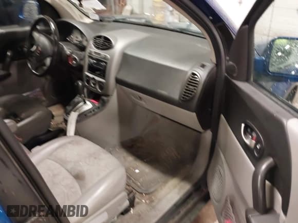 ✅ 2005 Saturn VUE • VIN: 5GZCZ63405S846000 • Lot: 42081031. Wystawiony na IAAI z przebiegiem 107 517 mil. Bezpłatny archiwum sprzedaży aukcyjnych z USA i szczegółowy raport historii pojazdu na DreamBid. Zdjęcie 5.