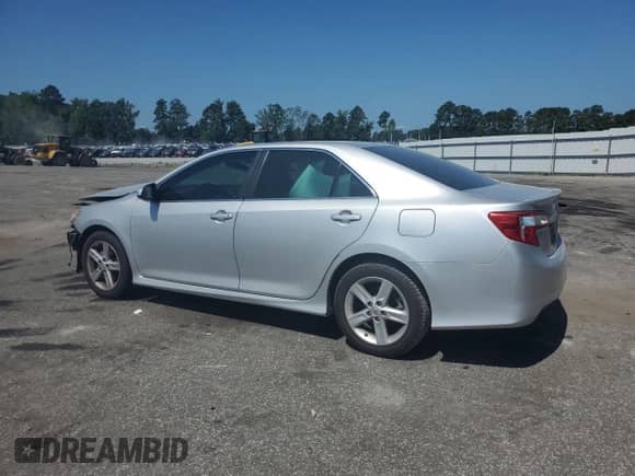 2014 Toyota Camry L z VIN 4T1BF1FK6EU436837, wystawiony jako Copart lot #66160825 z przebiegiem 100 755 mil mil oraz Szkoda całkowita • Salvage title. Historia ofert i sprzedaży dostępna na DreamBid. Obrazek 2.