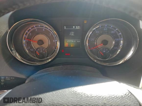 ✅ 2015 Chrysler Town & Country Touring • VIN: 2C4RC1BG6FR574065 • Lot: 94503615. Wystawiony na Copart z przebiegiem 129 706 mil. Bezpłatny archiwum sprzedaży aukcyjnych z USA i szczegółowy raport historii pojazdu na DreamBid. Zdjęcie 9.