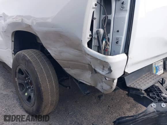 2021 Ram 1500 Tradesman z VIN 1C6SRFCT6MN817223, wystawiony jako IAAI lot #43365461 z przebiegiem 29 074 mil mil oraz . Historia ofert i sprzedaży dostępna na DreamBid. Obrazek 6.