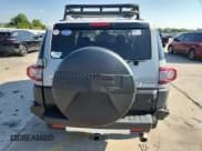 ✅ 2014 Toyota FJ Cruiser • VIN: JTEBU4BF9EK186988 • Лот: 71502485. Опубликован ранее на Copart с пробегом 167 435 миль. Бесплатный доступ к архиву аукционных продаж из США и подробный отчёт об истории автомобиля на DreamBid. Изображение 6.