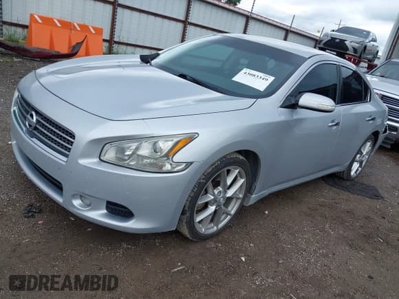 ✅ 2010 Nissan Maxima SV • VIN: 1N4AA5AP6AC808529 • Лот: 43083349. Опубликован ранее на IAAI с пробегом 283 003 миль. Бесплатный доступ к архиву аукционных продаж из США и подробный отчёт об истории автомобиля на DreamBid. Изображение 2.