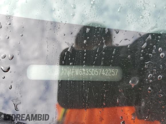 ✅ 2013 Kia Forte SX • VIN: KNAFW6A35D5742257 • Лот: 64628715. Опубликован ранее на Copart с пробегом 141 349 миль. Бесплатный доступ к архиву аукционных продаж из США и подробный отчёт об истории автомобиля на DreamBid. Изображение 12.