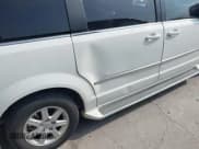 ✅ 2010 Chrysler Town & Country Touring • VIN: 2A4RR5D14AR133746 • Лот: 43756703. Опубликован ранее на IAAI с пробегом 221 819 миль. Бесплатный доступ к архиву аукционных продаж из США и подробный отчёт об истории автомобиля на DreamBid. Изображение 6.