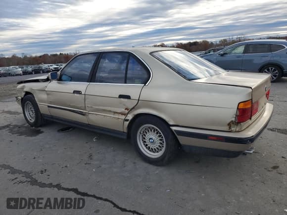 ✅ 1992 BMW 5 Series • VIN: WBAHD631XNBJ72799 • Lot: 91816185. Listed on Copart with 31,288 mi. Free auction sales archive from the USA and detailed vehicle history report at DreamBid. Image 2.