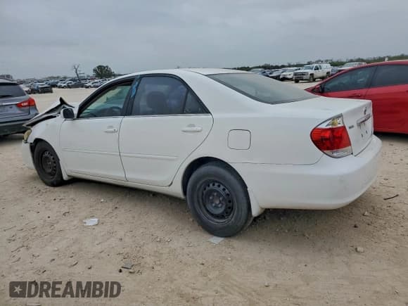 ✅ 2006 Toyota Camry LE • VIN: 4T1BE32KX6U709977 • Лот: 93854785. Опубликован ранее на Copart с пробегом Не указан. Бесплатный доступ к архиву аукционных продаж из США и подробный отчёт об истории автомобиля на DreamBid. Изображение 2.